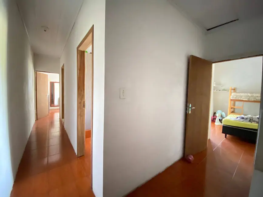Foto 9 de Casa com 3 quartos à venda, 130m2 em Balneario Barra Do Sul - SC