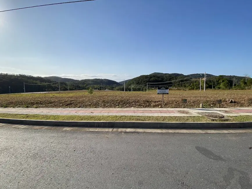 Terreno / Lote à venda, 240m2 em Araquari - SC - imagem 2 Foto 2 de Terreno / Lote à venda, 240m2 em Araquari - SC