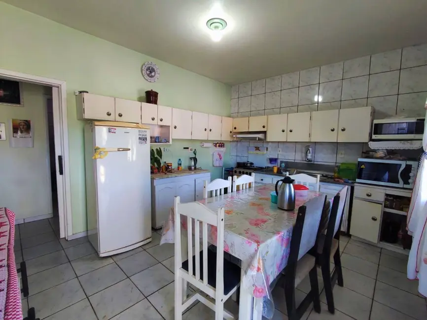 Foto 2 de Casa com 2 quartos à venda, 100m2 em Balneario Barra Do Sul - SC