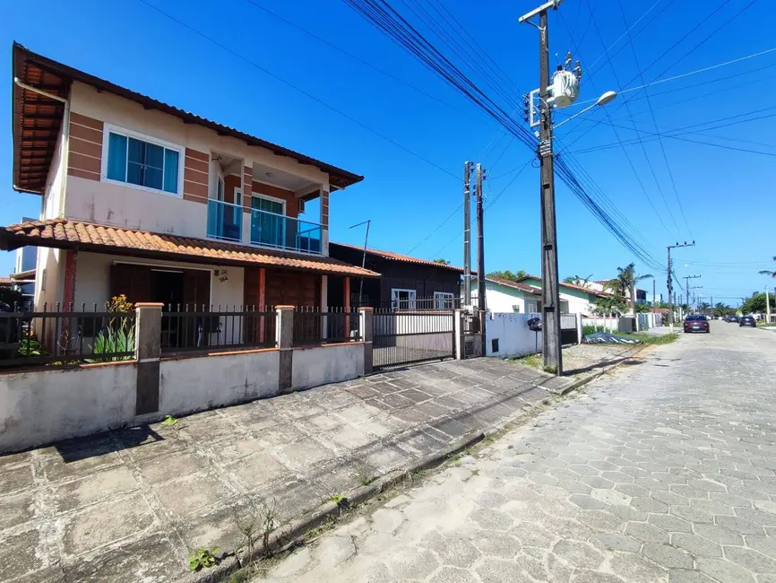 Foto 2 de Sobrado com 3 quartos à venda, 288m2 em Balneario Barra Do Sul - SC
