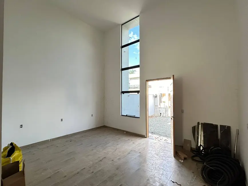 Foto 4 de Casa com 3 quartos à venda, 74m2 em Balneario Barra Do Sul - SC