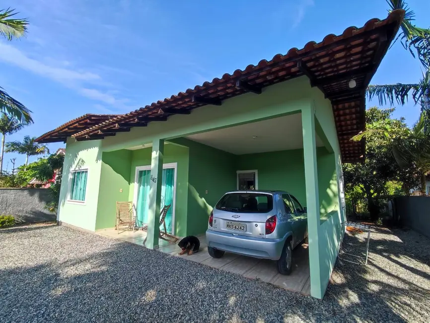 Foto 3 de Chácara com 3 quartos à venda, 115m2 em Balneario Barra Do Sul - SC