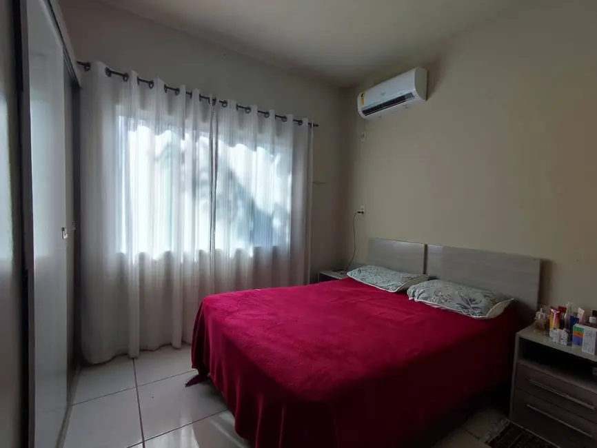 Foto 9 de Chácara com 3 quartos à venda, 115m2 em Balneario Barra Do Sul - SC