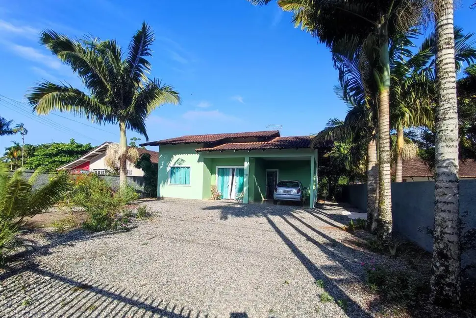 Foto 2 de Chácara com 3 quartos à venda, 115m2 em Balneario Barra Do Sul - SC