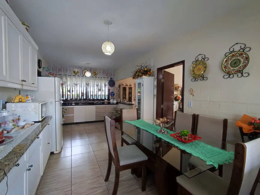 Foto 4 de Casa com 3 quartos à venda, 210m2 em Balneario Barra Do Sul - SC