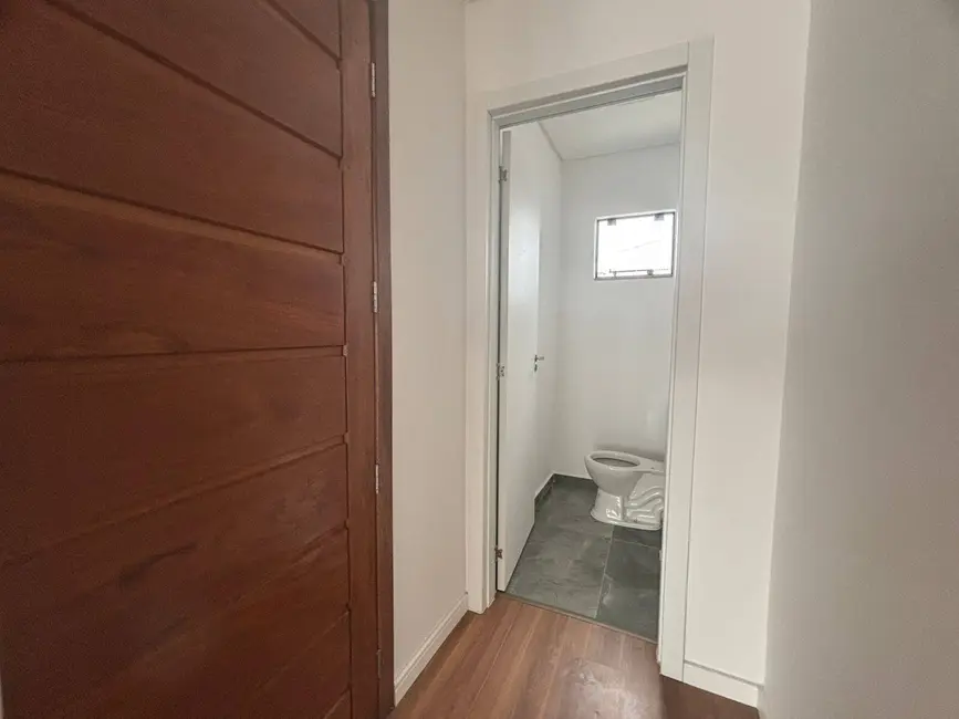 Foto 8 de Sobrado com 3 quartos à venda, 122m2 em Centro, Balneario Barra Do Sul - SC
