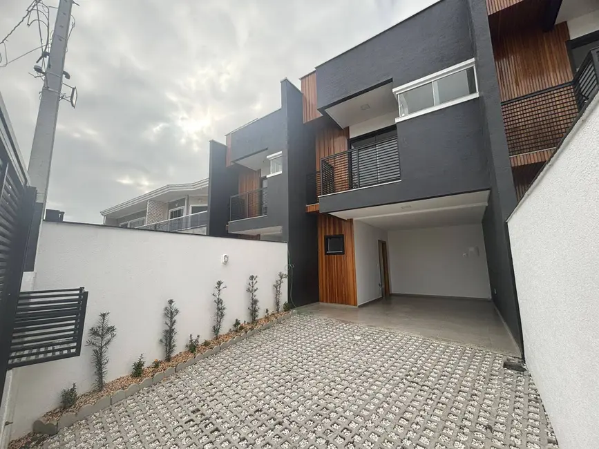 Foto 1 de Sobrado com 3 quartos à venda, 122m2 em Centro, Balneario Barra Do Sul - SC