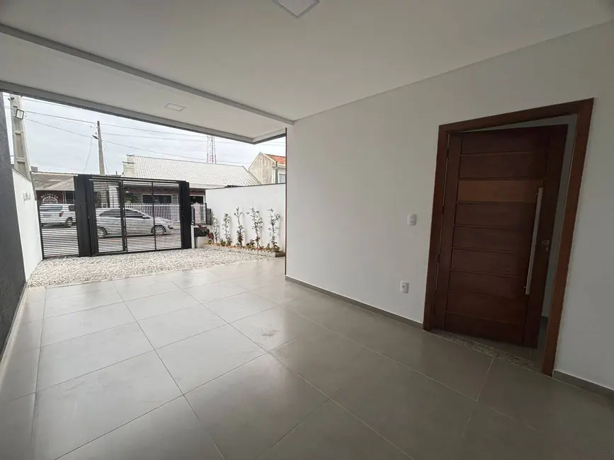 Foto 2 de Sobrado com 3 quartos à venda, 130m2 em Centro, Balneario Barra Do Sul - SC