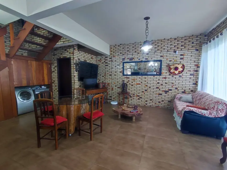 Foto 6 de Casa com 3 quartos à venda, 143m2 em Centro, Balneario Barra Do Sul - SC