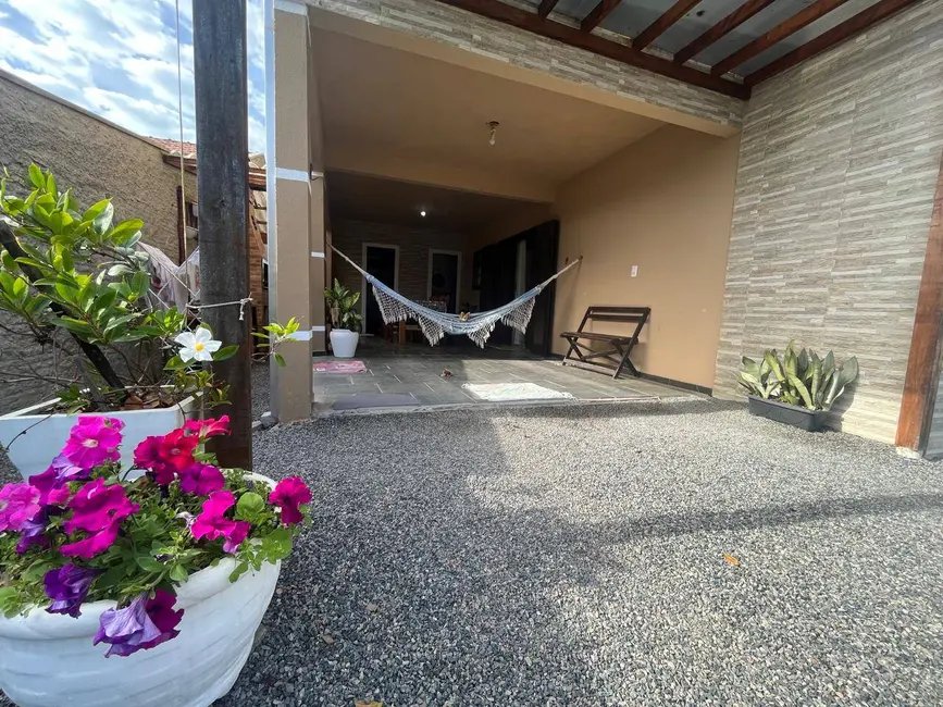 Foto 8 de Sobrado com 3 quartos à venda, 200m2 em Balneario Barra Do Sul - SC