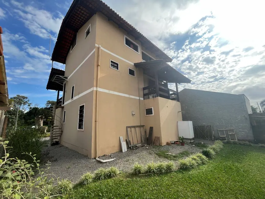 Foto 5 de Sobrado com 3 quartos à venda, 200m2 em Balneario Barra Do Sul - SC