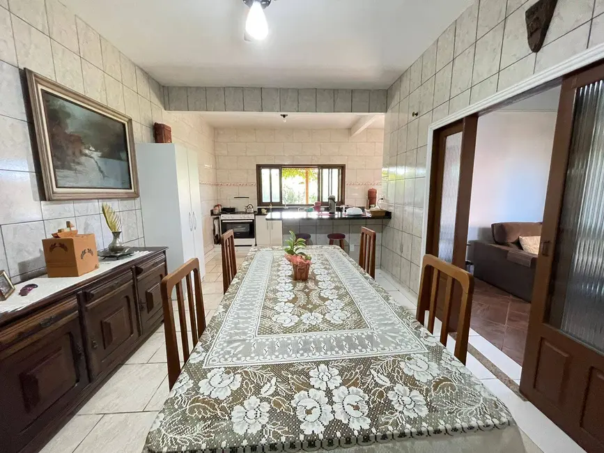 Foto 9 de Casa com 4 quartos à venda, 300m2 em Balneario Barra Do Sul - SC