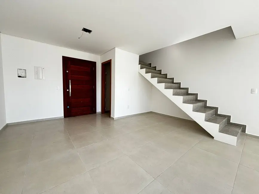 Foto 9 de Casa com 3 quartos à venda, 120m2 em Balneario Barra Do Sul - SC