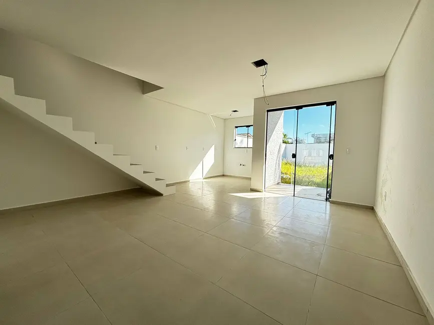 Foto 5 de Casa com 3 quartos à venda, 120m2 em Balneario Barra Do Sul - SC
