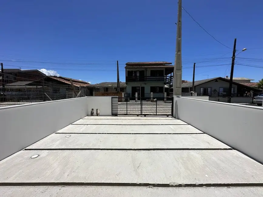 Foto 3 de Sobrado com 3 quartos à venda, 121m2 em Balneario Barra Do Sul - SC