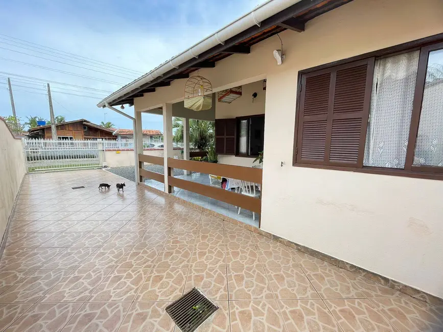 Foto 6 de Casa com 4 quartos à venda, 364m2 em Balneario Barra Do Sul - SC