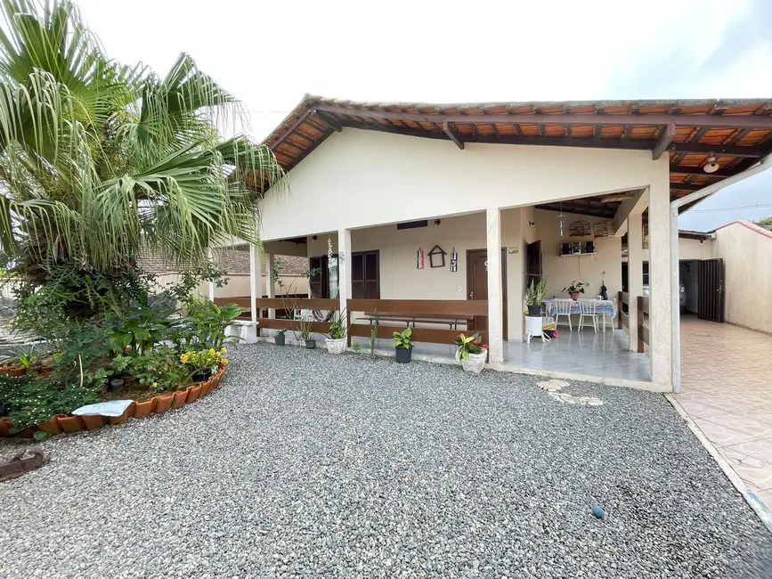 Foto 3 de Casa com 4 quartos à venda, 364m2 em Balneario Barra Do Sul - SC