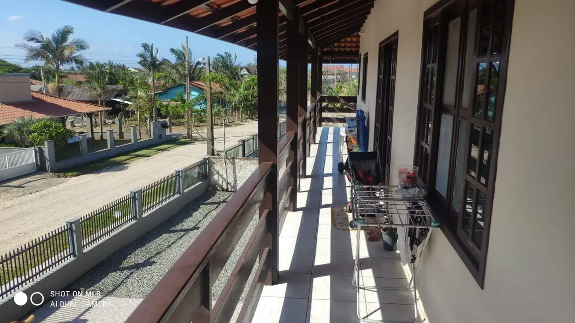 Foto 6 de Casa com 4 quartos à venda, 200m2 em Balneario Barra Do Sul - SC