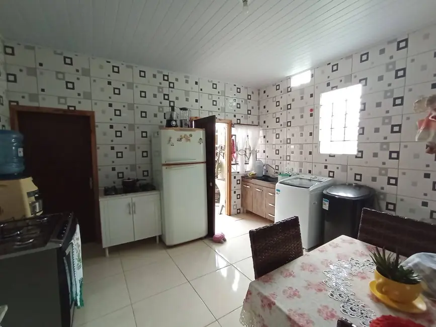 Casa com 4 quartos à venda, 247m2 em Balneario Barra Do Sul - SC - imagem 7 Foto 7 de Casa com 4 quartos à venda, 247m2 em Balneario Barra Do Sul - SC