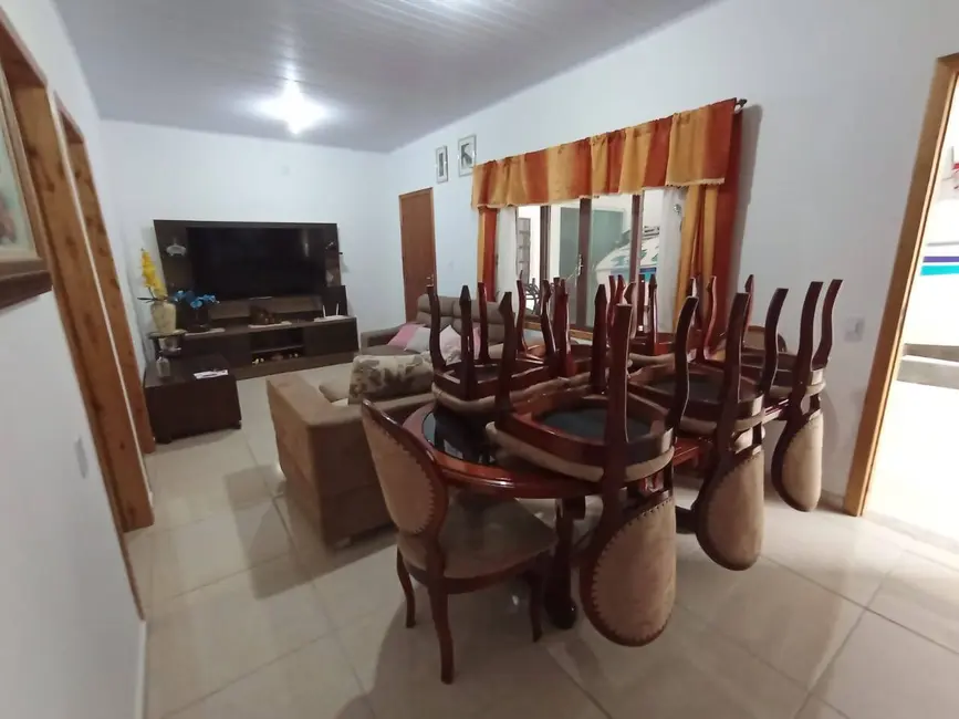 Casa com 4 quartos à venda, 247m2 em Balneario Barra Do Sul - SC - imagem 8 Foto 8 de Casa com 4 quartos à venda, 247m2 em Balneario Barra Do Sul - SC