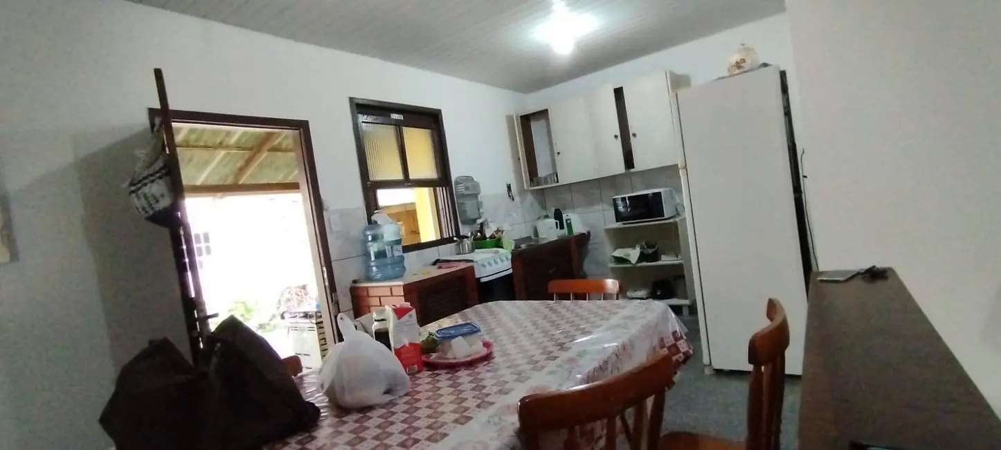 Foto 3 de Casa com 3 quartos à venda, 360m2 em Centro, Balneario Barra Do Sul - SC