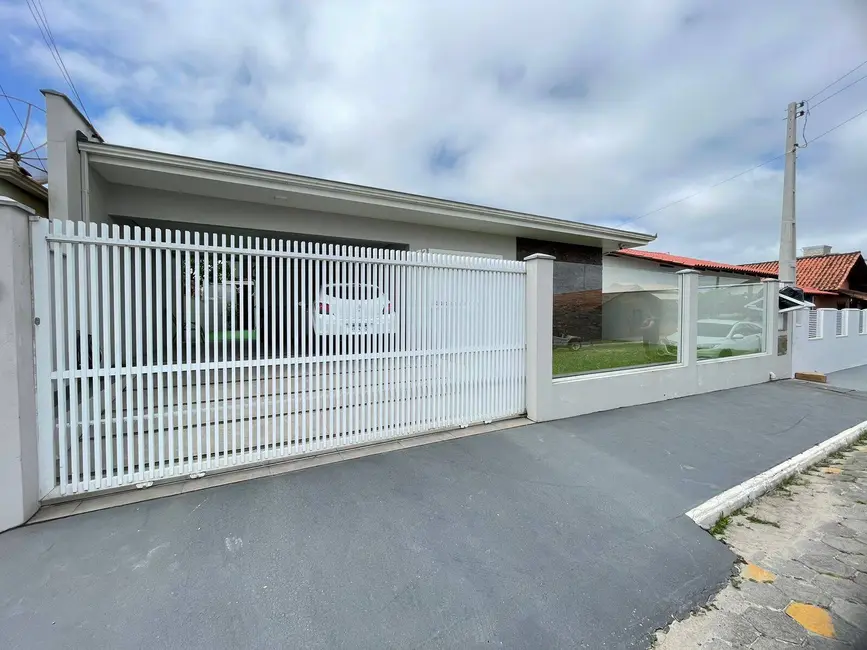 Foto 4 de Casa com 3 quartos à venda, 243m2 em Centro, Balneario Barra Do Sul - SC
