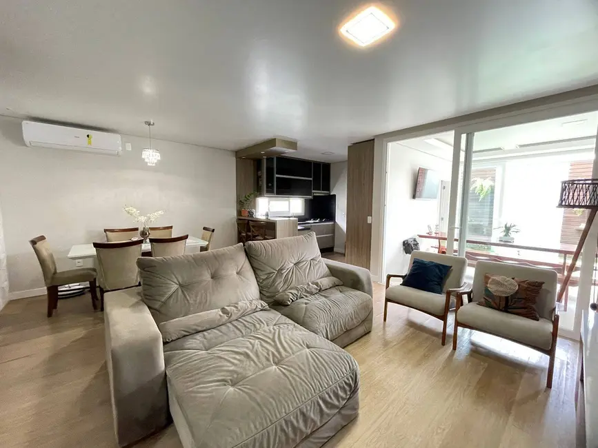 Foto 8 de Casa com 3 quartos à venda, 243m2 em Centro, Balneario Barra Do Sul - SC