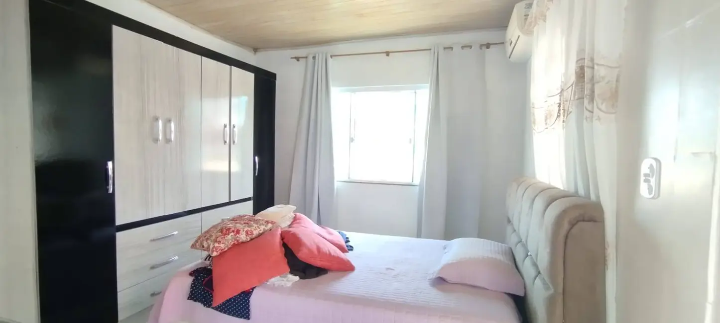 Foto 9 de Casa com 3 quartos à venda, 396m2 em Balneario Barra Do Sul - SC