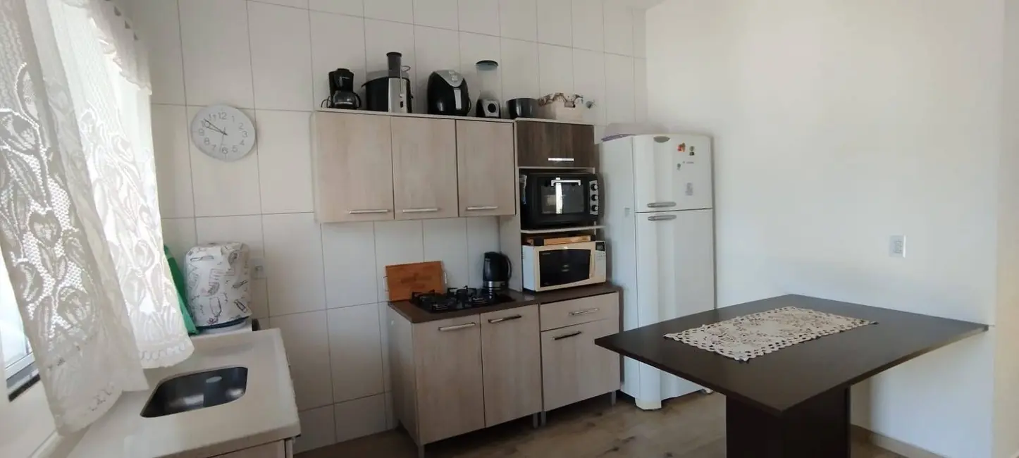 Foto 3 de Casa com 3 quartos à venda, 150m2 em Balneario Barra Do Sul - SC