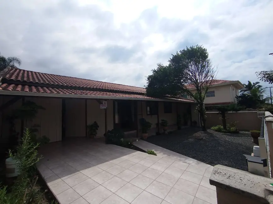 Foto 2 de Casa com 2 quartos à venda, 143m2 em Balneario Barra Do Sul - SC