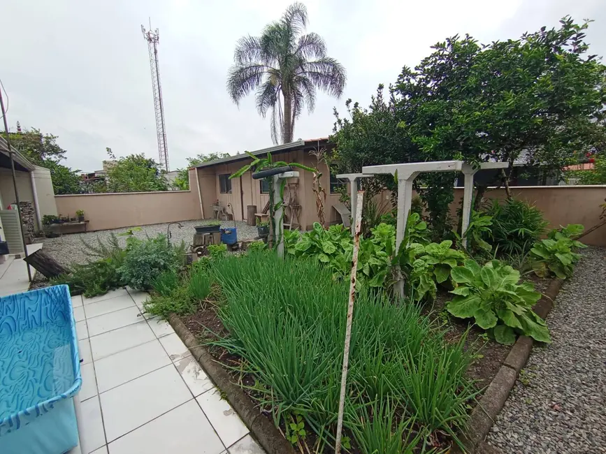 Foto 9 de Casa com 2 quartos à venda, 143m2 em Balneario Barra Do Sul - SC