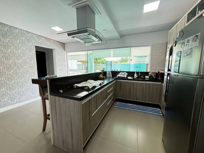 Foto 8 de Sobrado com 5 quartos à venda, 330m2 em Centro, Balneario Barra Do Sul - SC