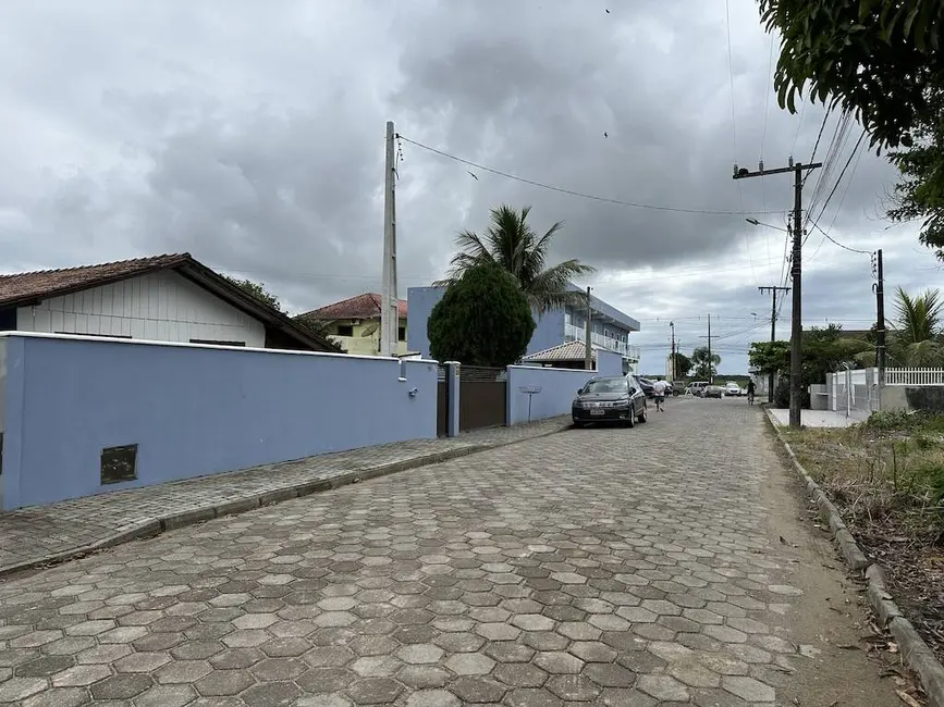 Foto 2 de Casa com 13 quartos à venda e para alugar, 764m2 em Balneario Barra Do Sul - SC