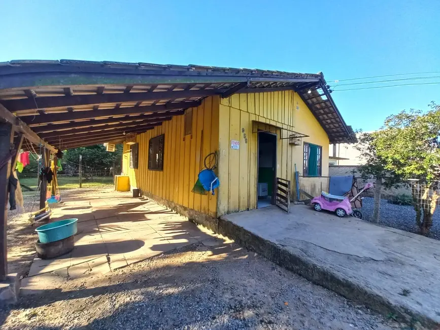 Foto 2 de Casa com 2 quartos à venda, 75m2 em Balneario Barra Do Sul - SC