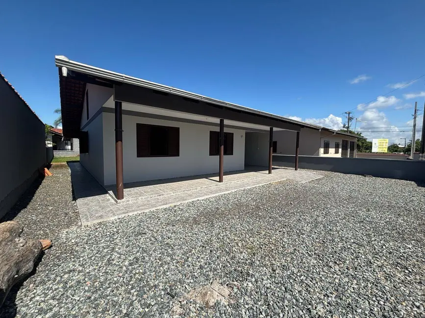 Foto 3 de Casa com 3 quartos à venda, 130m2 em Balneario Barra Do Sul - SC