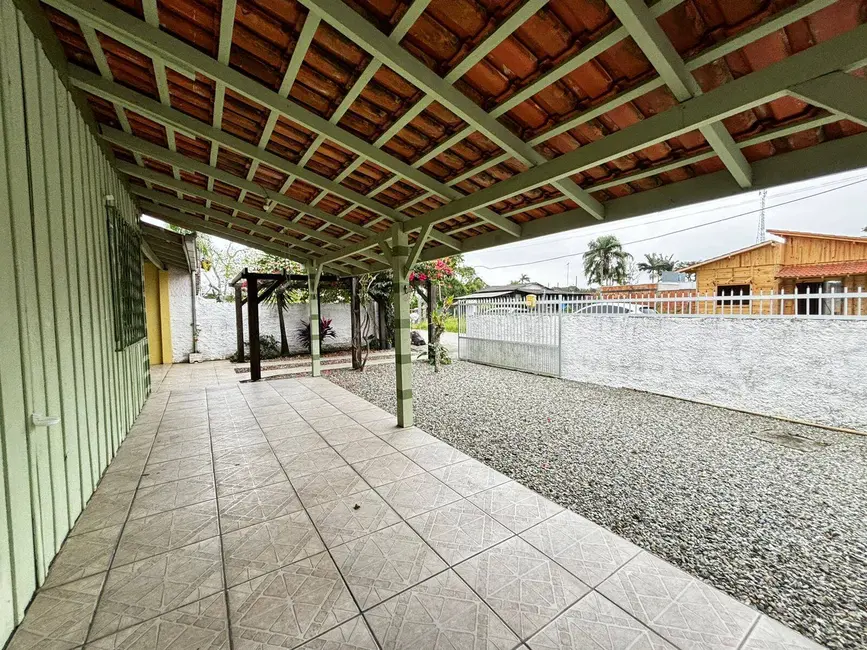 Foto 3 de Casa com 2 quartos à venda, 63m2 em Balneario Barra Do Sul - SC