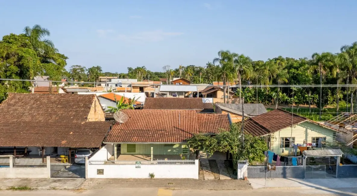 Foto 2 de Casa com 2 quartos à venda, 63m2 em Balneario Barra Do Sul - SC