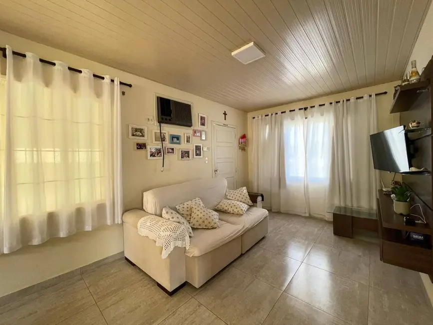 Foto 8 de Casa com 2 quartos à venda, 170m2 em Centro, Balneario Barra Do Sul - SC