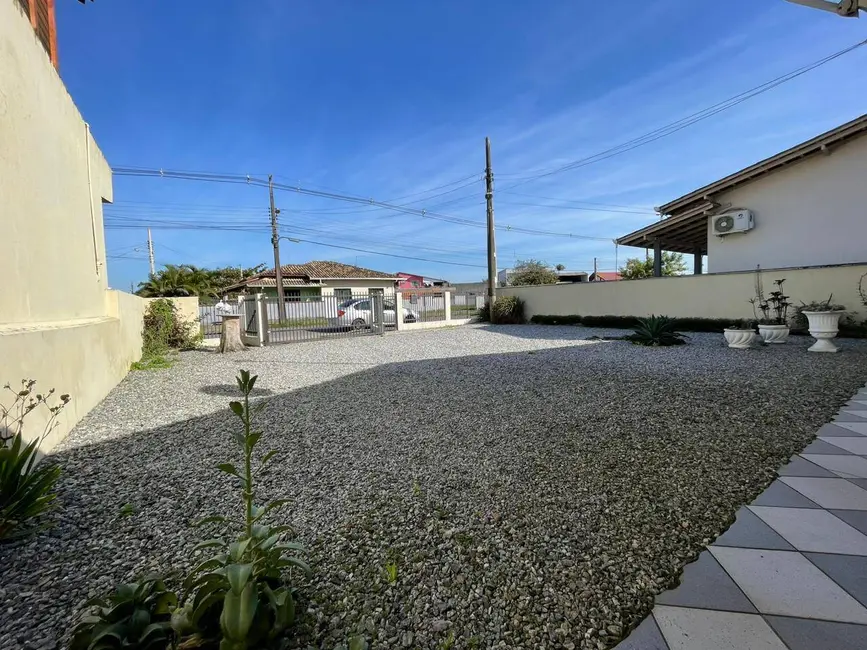 Foto 2 de Casa com 2 quartos à venda, 170m2 em Centro, Balneario Barra Do Sul - SC