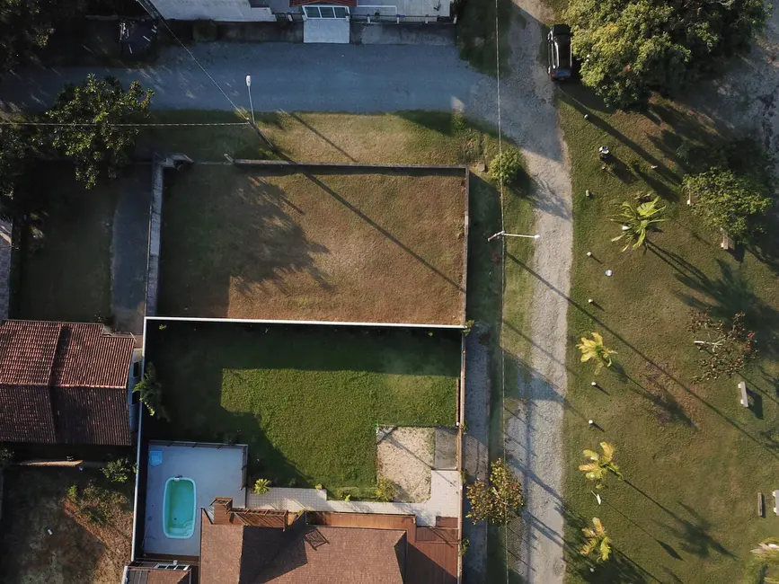 Foto 9 de Terreno / Lote à venda, 316m2 em Balneario Barra Do Sul - SC