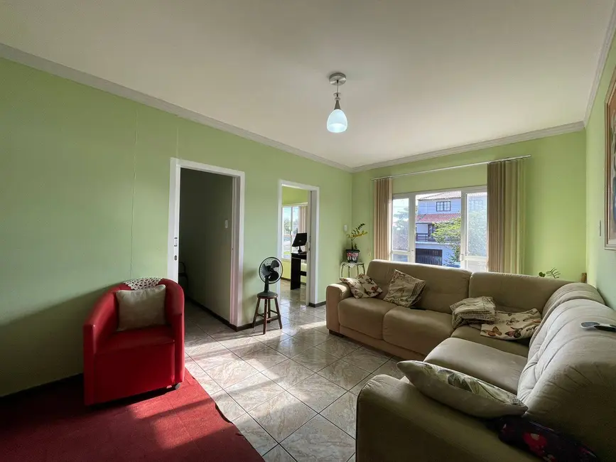 Foto 8 de Casa com 5 quartos à venda, 175m2 em Centro, Balneario Barra Do Sul - SC