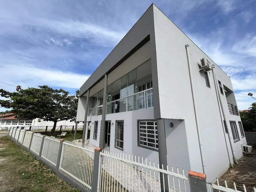 Foto 4 de Casa com 4 quartos à venda, 230m2 em Centro, Balneario Barra Do Sul - SC