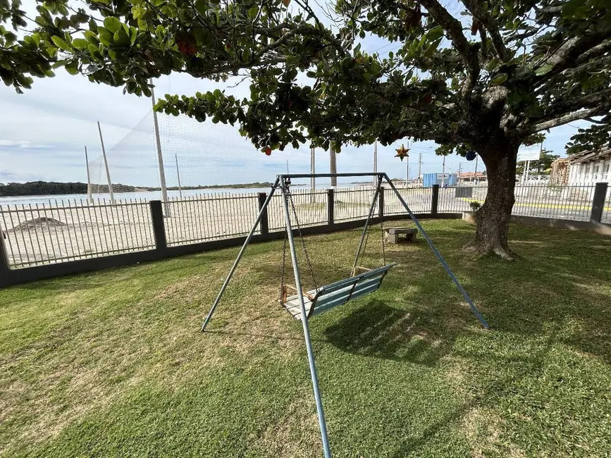 Foto 3 de Casa com 4 quartos à venda, 230m2 em Centro, Balneario Barra Do Sul - SC