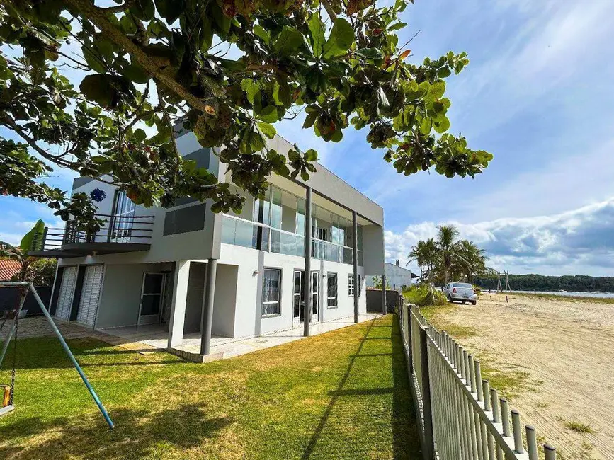 Foto 1 de Casa com 4 quartos à venda, 230m2 em Centro, Balneario Barra Do Sul - SC