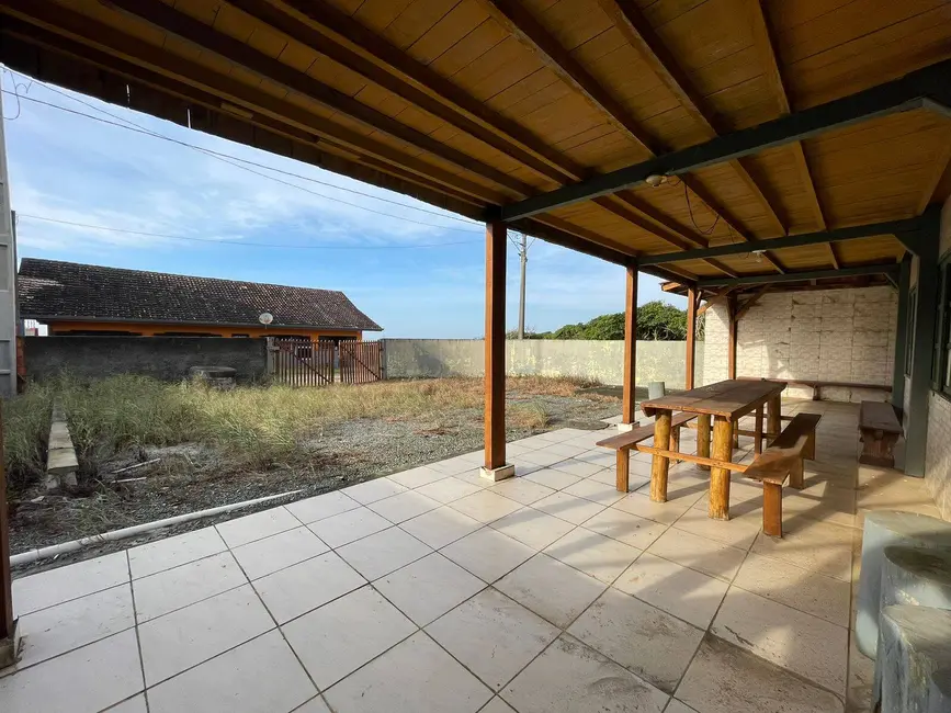 Foto 4 de Casa com 5 quartos à venda, 244m2 em Balneario Barra Do Sul - SC