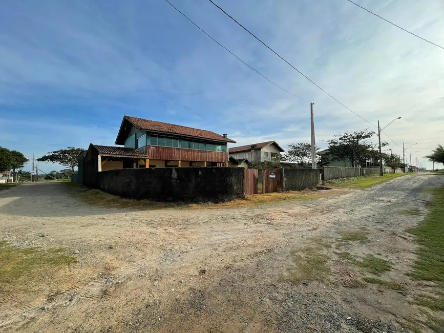 Foto 9 de Casa com 5 quartos à venda, 244m2 em Balneario Barra Do Sul - SC