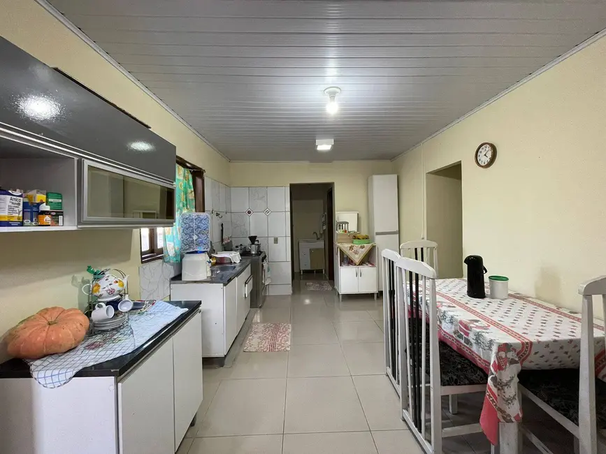 Foto 4 de Casa com 5 quartos à venda, 98m2 em Balneario Barra Do Sul - SC