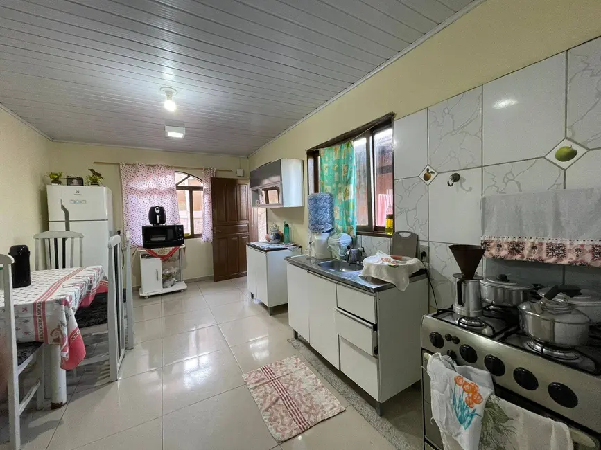 Foto 3 de Casa com 5 quartos à venda, 98m2 em Balneario Barra Do Sul - SC