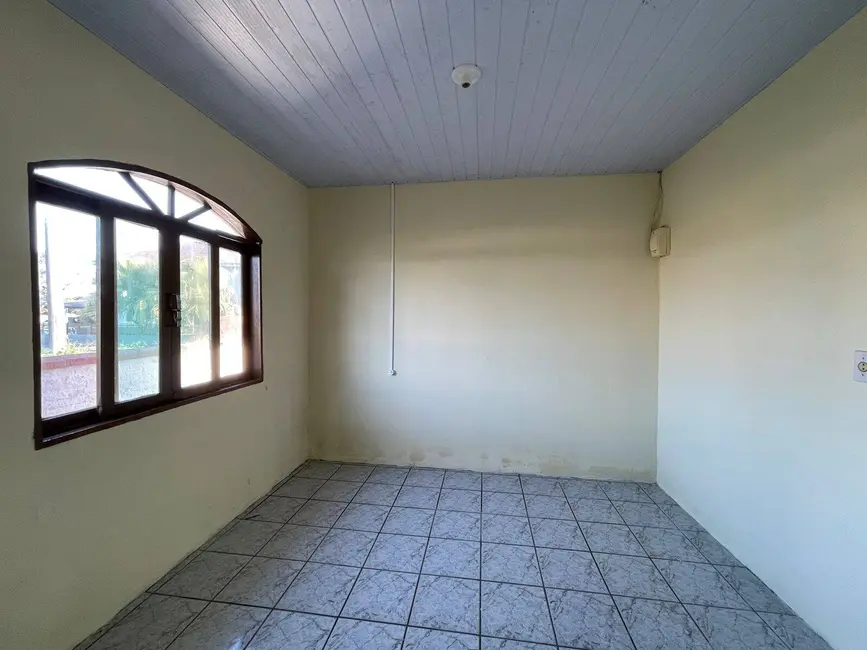 Foto 9 de Casa com 5 quartos à venda, 98m2 em Balneario Barra Do Sul - SC