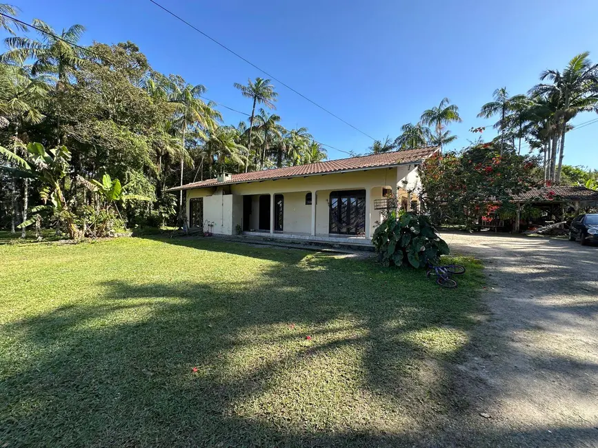Foto 3 de Chácara com 4 quartos à venda, 230m2 em Balneario Barra Do Sul - SC